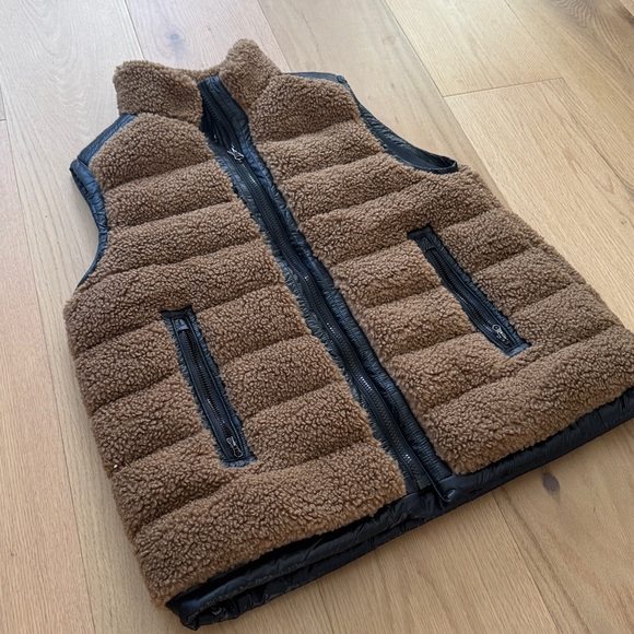 Orolay • fleece down vest - Picture 2 of 9